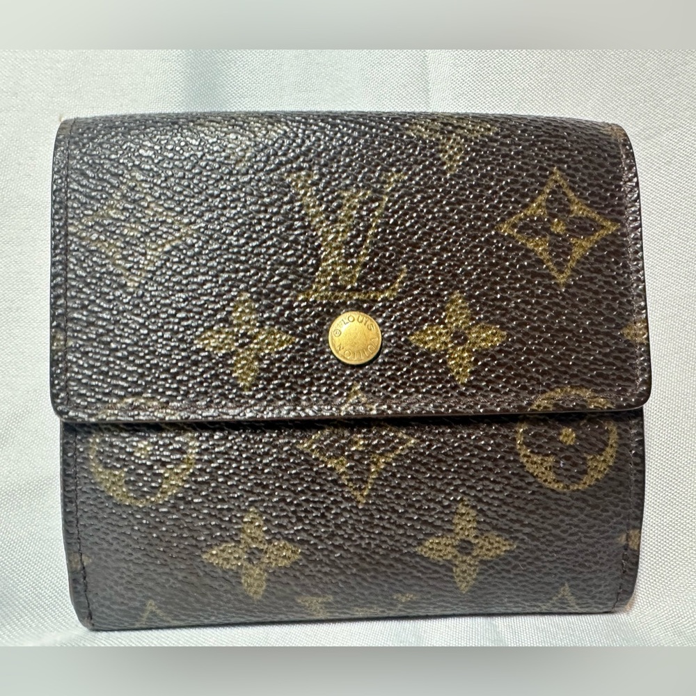 LV Monogram Wallet Excellent Condition Authentic